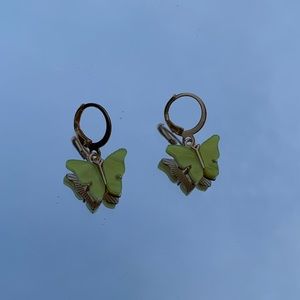 yellow butterfly huggies